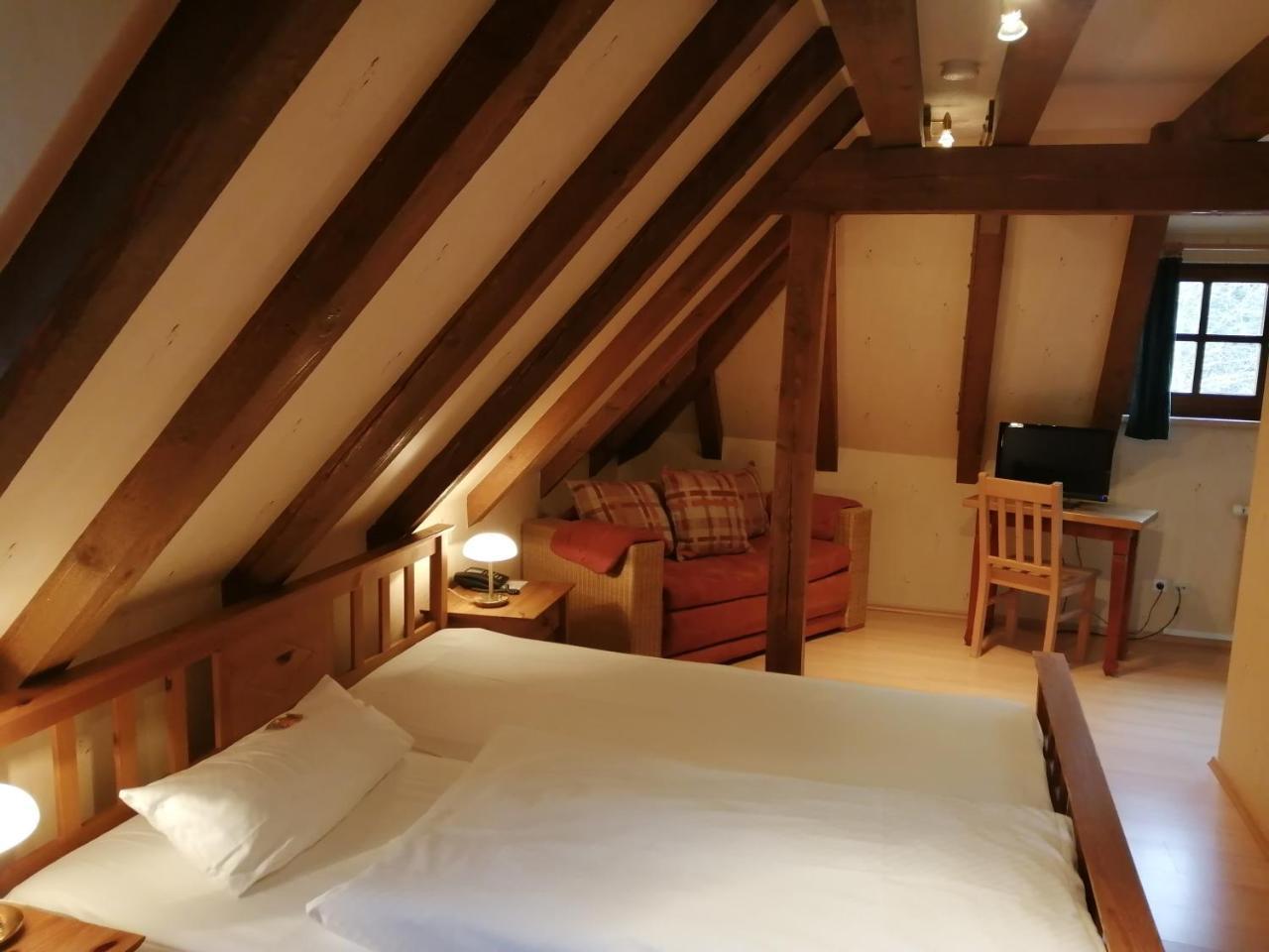 Der Lautenbachhof Бад-Тайнах-Цавельштайн Экстерьер фото